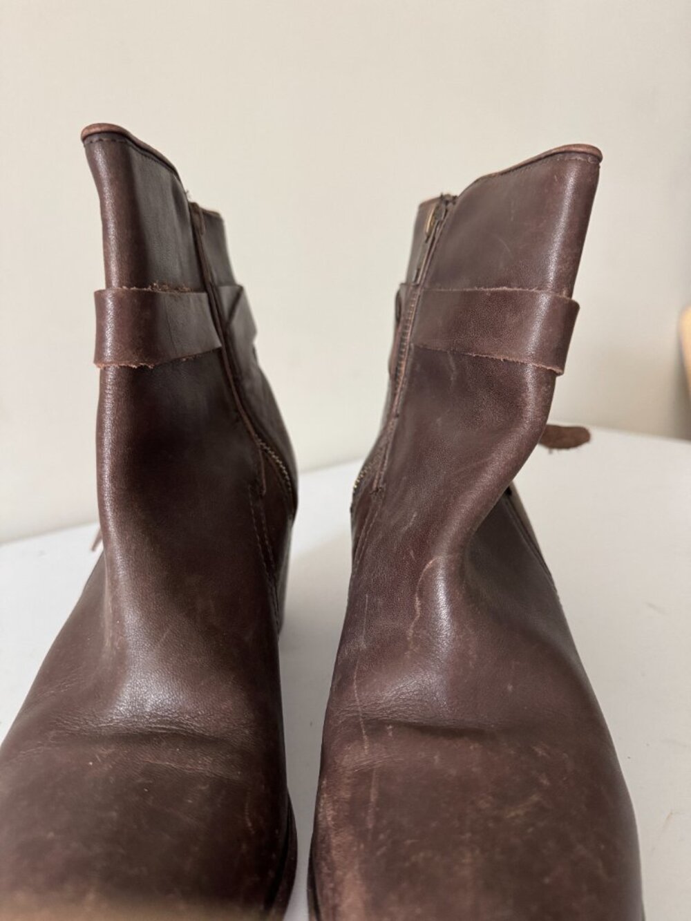 Frye Malorie Knotted Short Heeled Bootie Womens 9.5M Brown Leather 76117, 347611 - Picture 5 of 15